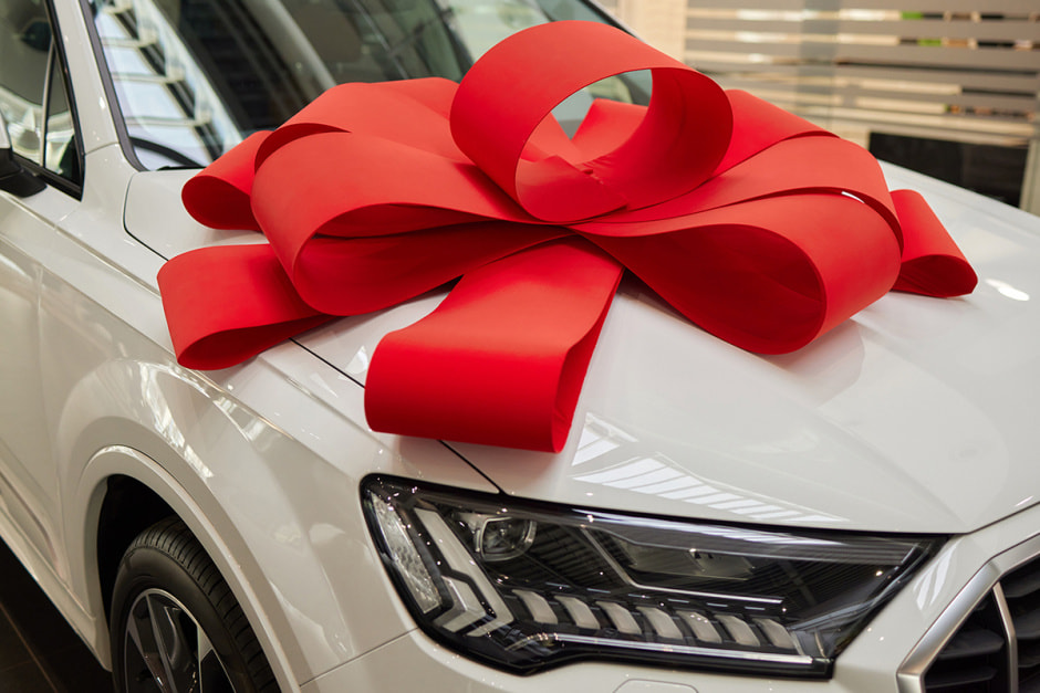 Автомобиль в подарок.jpg