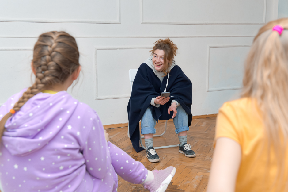 Семейный инклюзивный театр А1 8.png