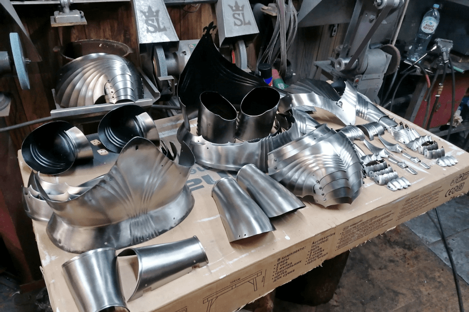 Мастер над доспехами 2.png