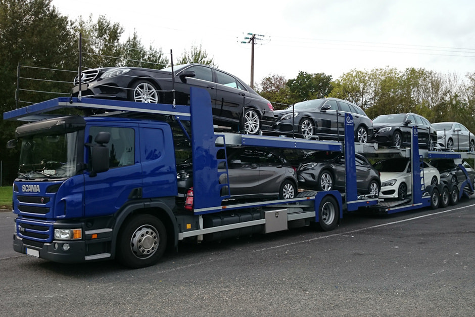 Машины на автовозе