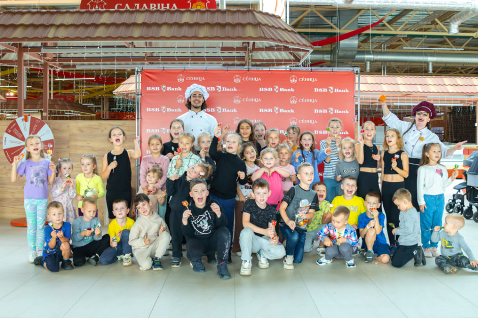 Узнали, что предлагает к своей годовщине ТЦ Сеница (10).JPG