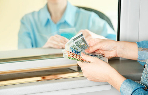 Белорусы продали за июль валюты на $1,4 млрд. Сколько купили?