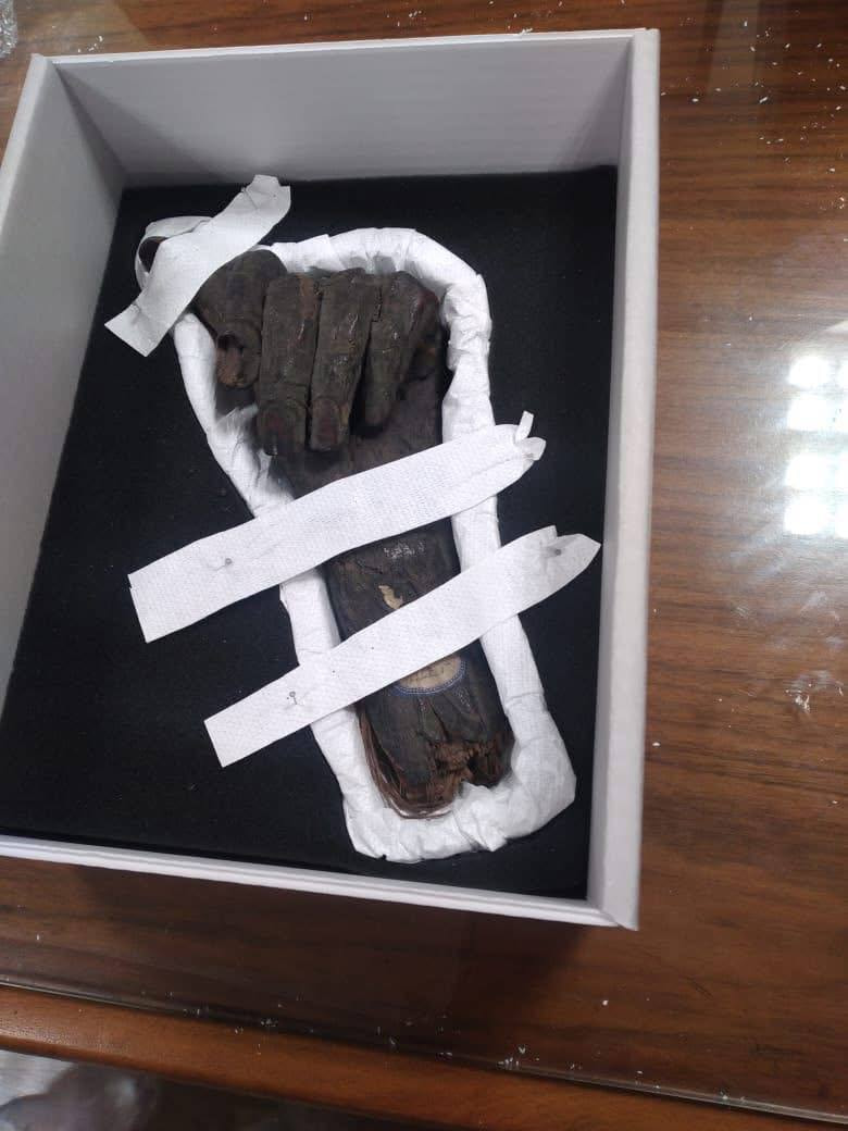 В Египет вернули артефакты 