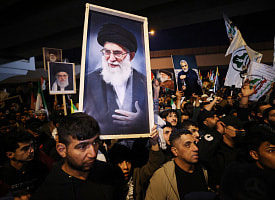 Иран подтвердил смерть верховного лидера Али Хаменеи. Кто возглавит страну?