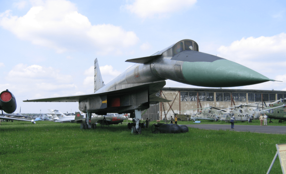 Павел Сухой 6_Т-4.png