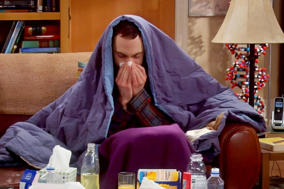 2-При коклюше человек мучается от кашля 3 месяца и более кадр из сериала Теория большого взрыва.jpg