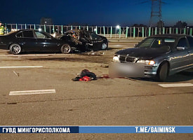 На МКАД произошло двойное ДТП. Троих водителей доставили в больницу