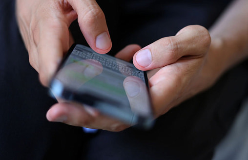 Белорус увидел стрим, где парень грозился покончить с жизнью. Зритель сообщил в милицию