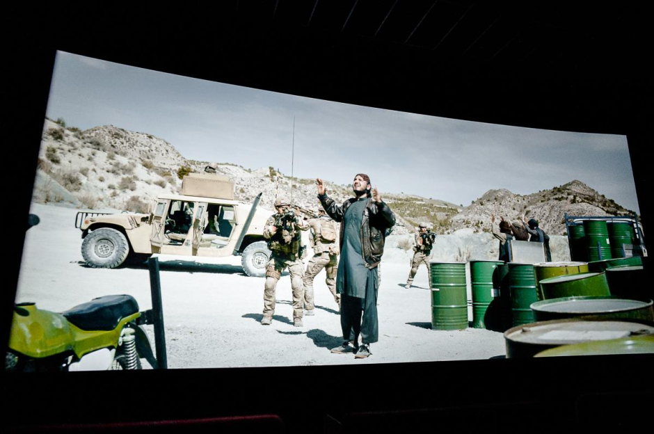 Фильм Переводчик 6.png Фильм Переводчик 6.png