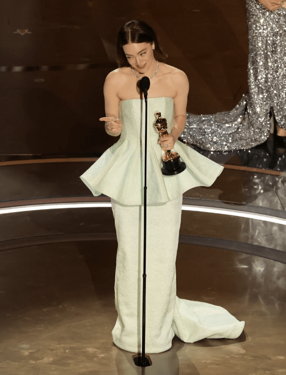 эмма стоун.png