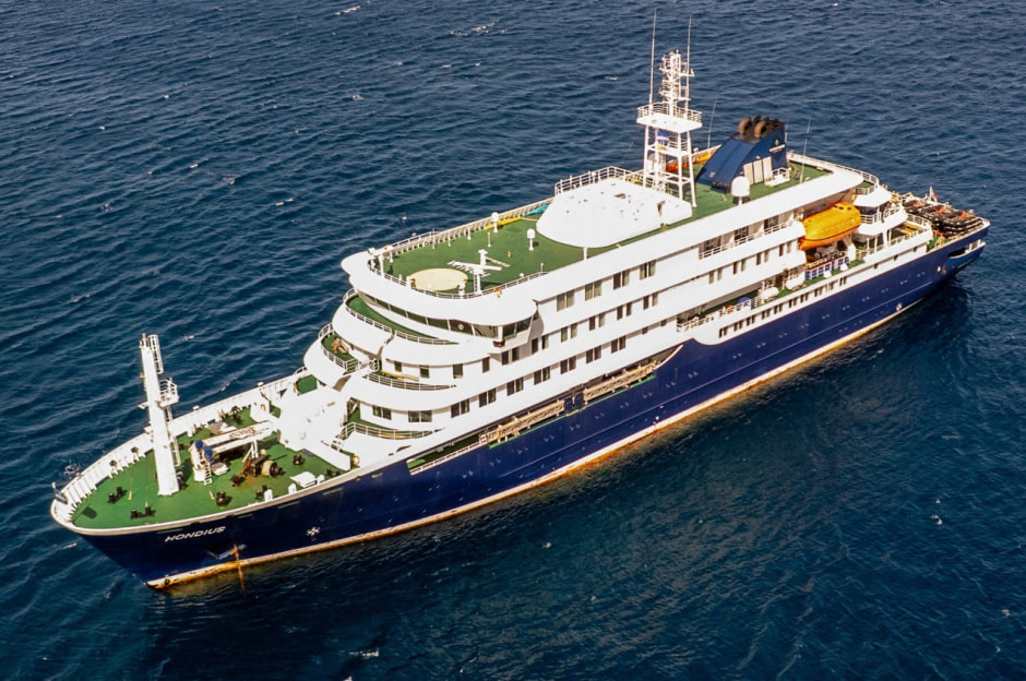 Лайнер MV Hondius