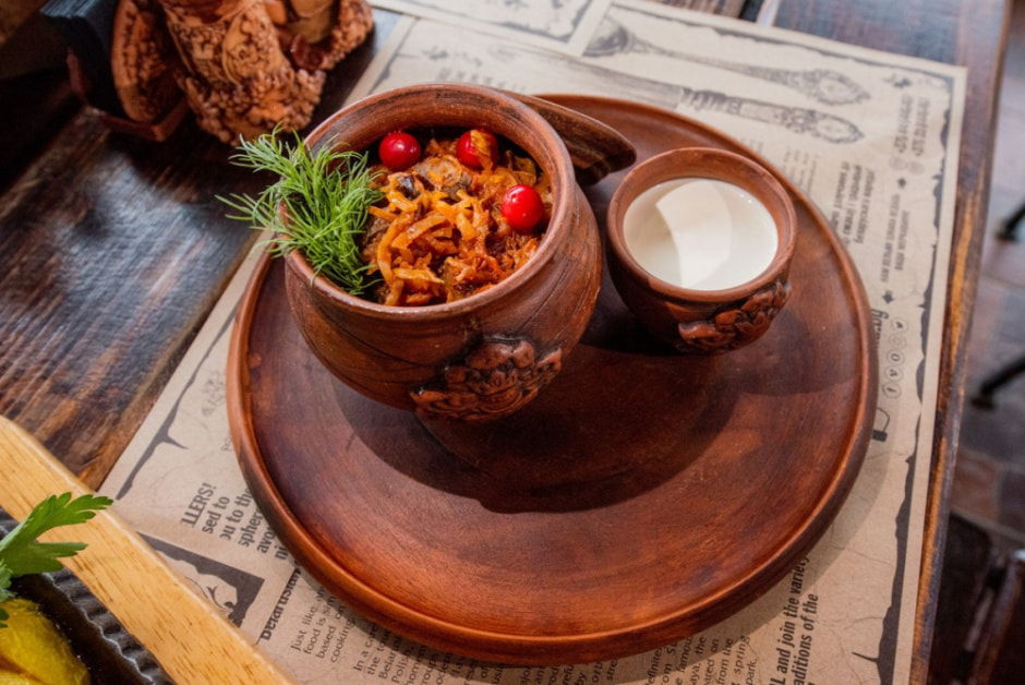 Белорусская национальная кухня в Суле 8.jpg