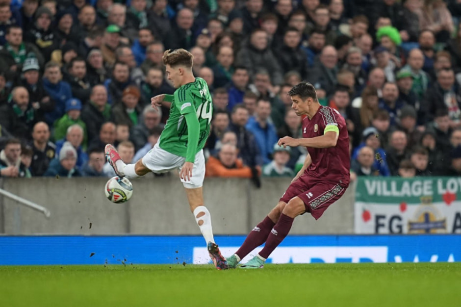 спорт футбол.jpg