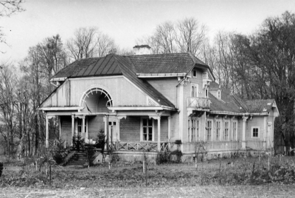 Фамільны дом ОРуркаў(Уселюб 1917 г.).jpg