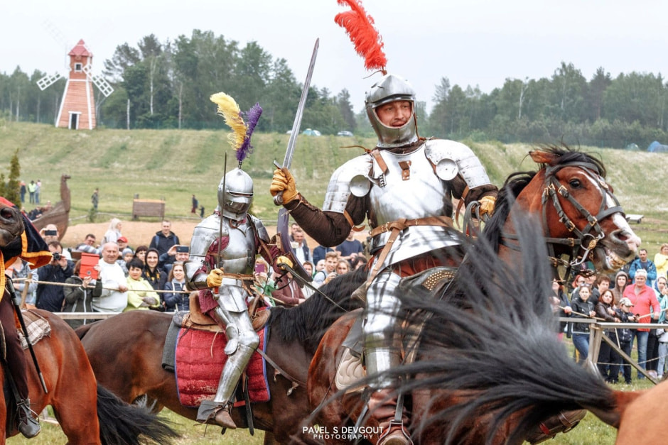 Конный рыцарь и средневековая реконструкция 11.jpg