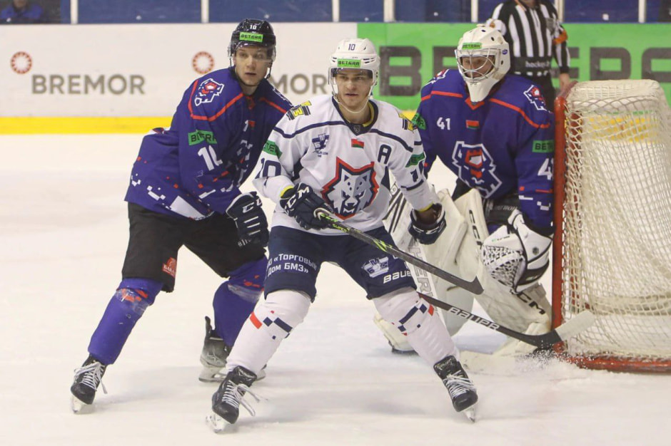 хоккей брест 2.jpg