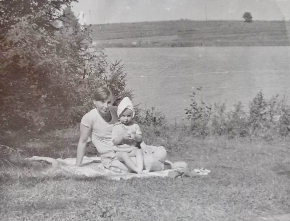 Полина Тризонова 3_Полина с мамой.jpg