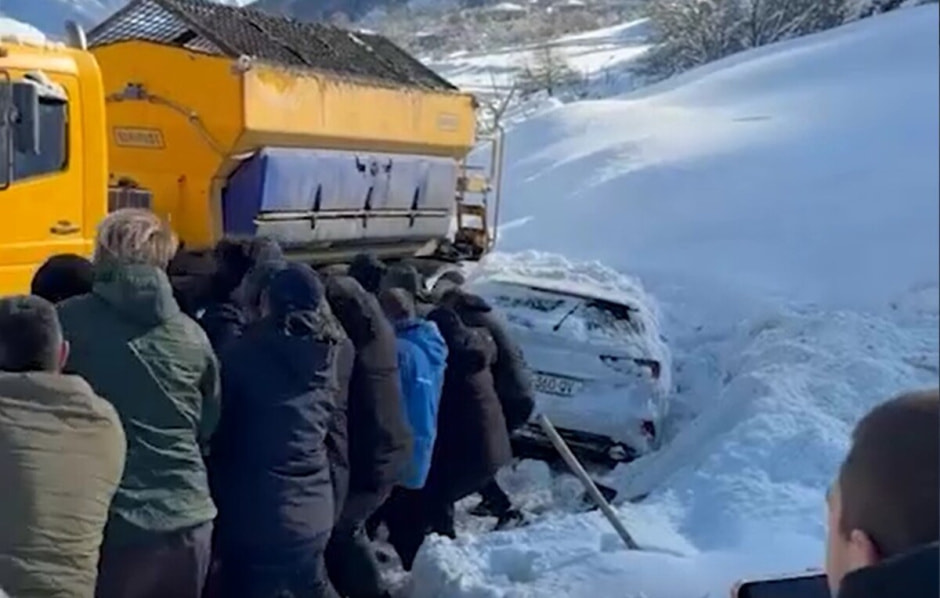 снежный коллапс на границе России и Грузии