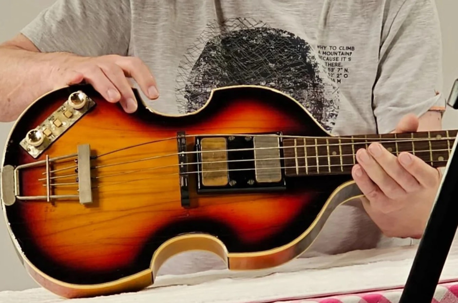 Гитара Пола Маккартни.jpg