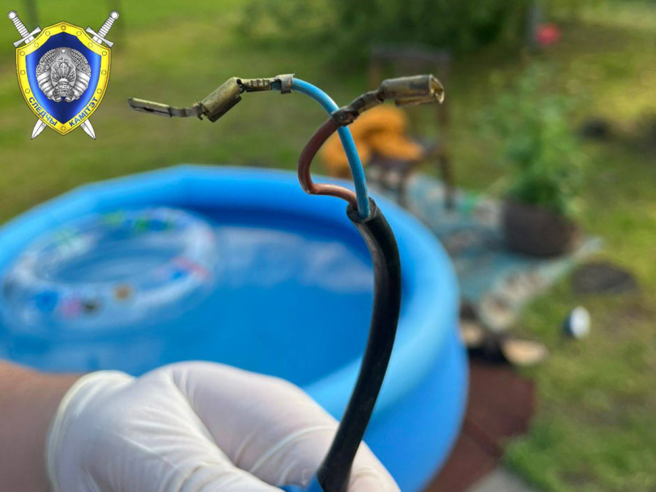 Погибла от удара током