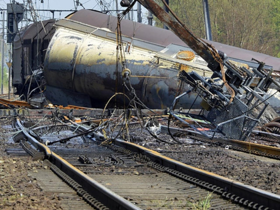 Перевозка опасных грузов поездами 5.jpg