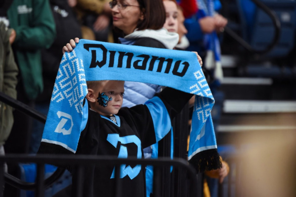 Попасть на первый в новом сезоне КХЛ домашний матч “Динамо” уже нельзя клуб менее чем за сутки реализовал все билеты.jpg