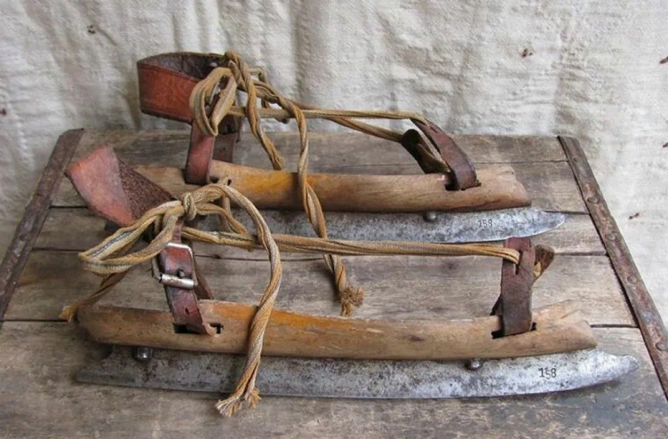 История зимних коньков 5.png