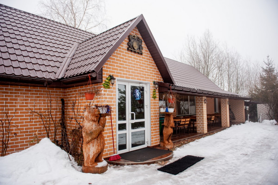 Юрий Карпилович и его зоопарк в Подгае 14.jpg