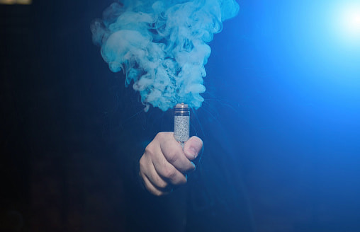 Штраф до 180 рублей. Если подростка поймают с вейпом – накажут его либо родителей, пояснили в МВД