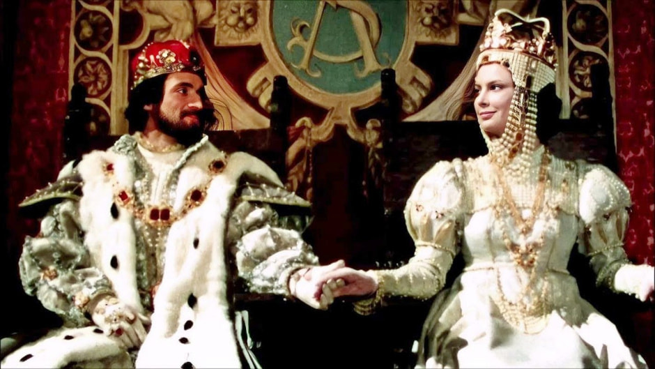 3-Король Сигизмунд и королева Барбара кадр из фильма Королева Бона.jpg