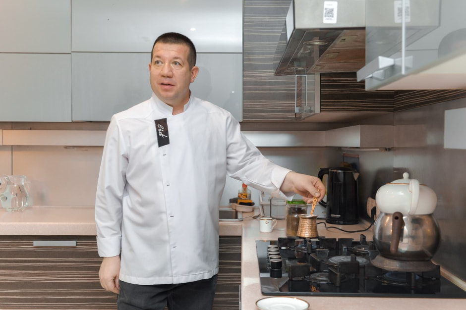 Посол Турции Мустафа Озджан 23.jpg