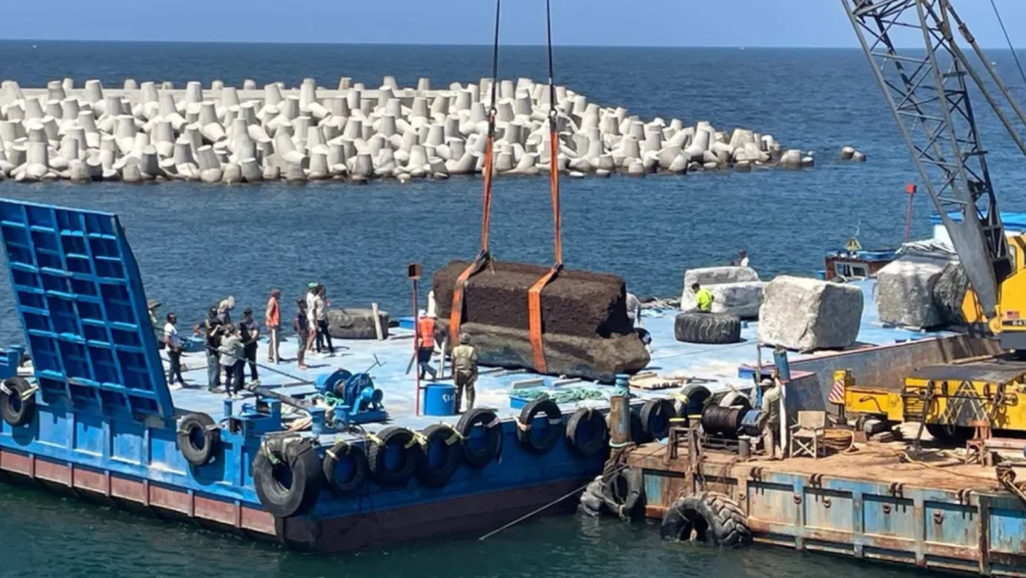 александрийский маяк фрагмент дверного проема александрийский маяк фрагмент дверного проема