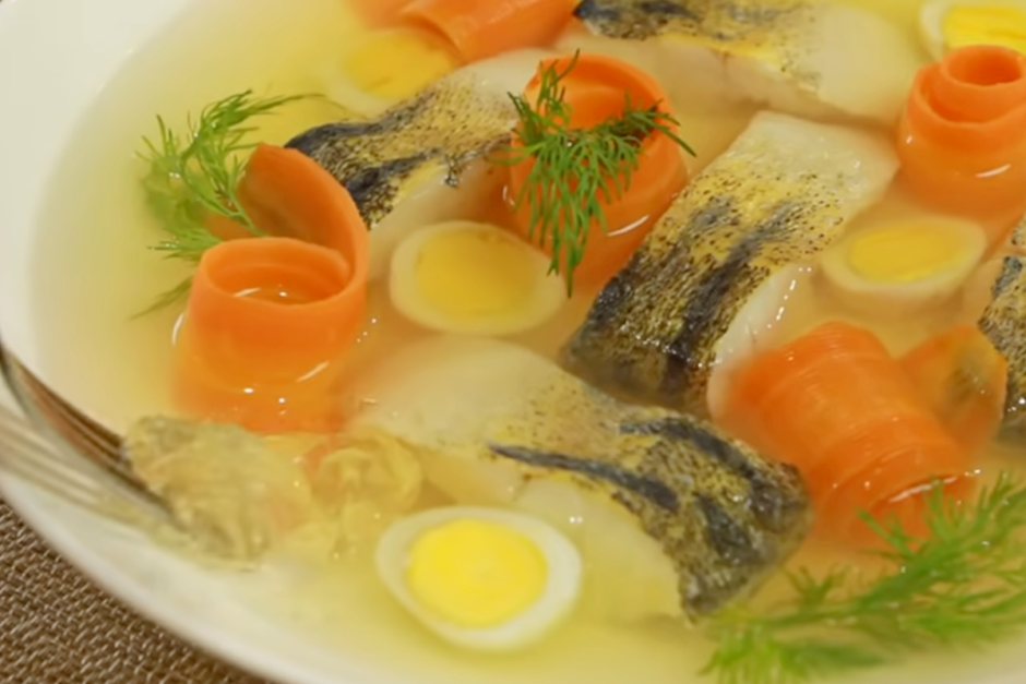 Новогодний стол СССР 6.png