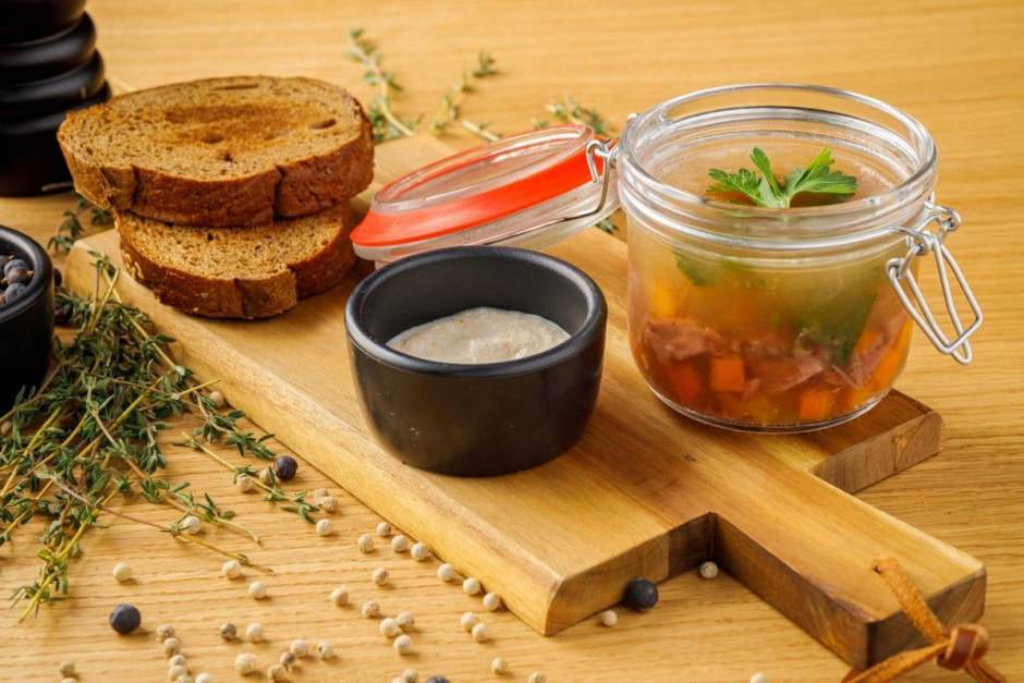 Накрываем стол на НГ ТЦ Галилео 3.jpg