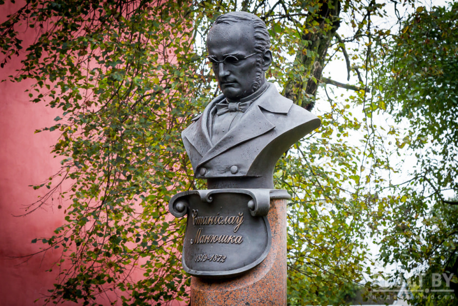 Памятник Станиславу Монюшко в Червене