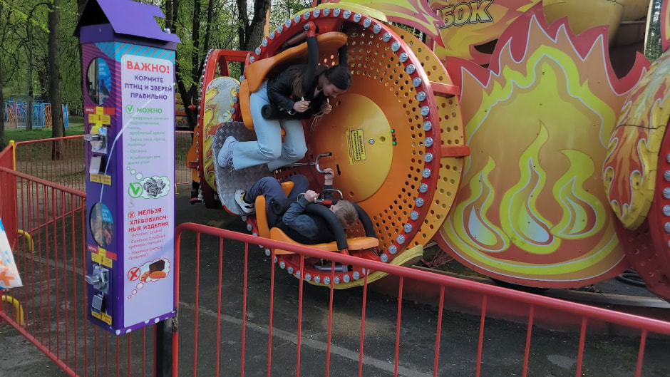 В минских парках заработали аттракционы (6).jpg