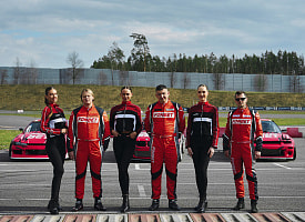 Фавориты Чемпионата Беларуси по дрифтингу показали новую ливрею автомобилей