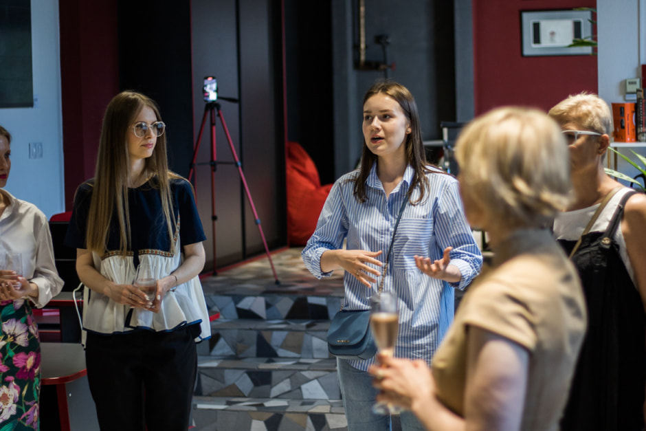 Куратор выставки Дарья Пушко (клуб «Факультатив»).jpg