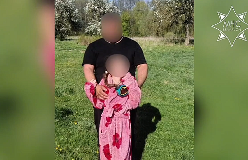 Спасатель вынес из воды 7-летнюю девочку, которую искали в Каменецком районе