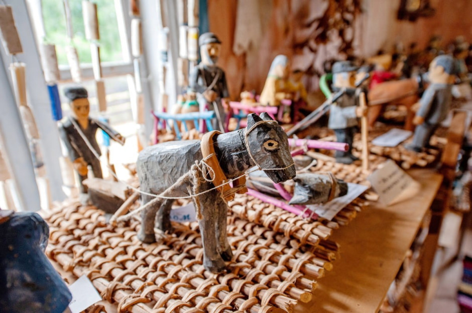 Музей Николая Тарасюка и его деревянный народ 1.jpg