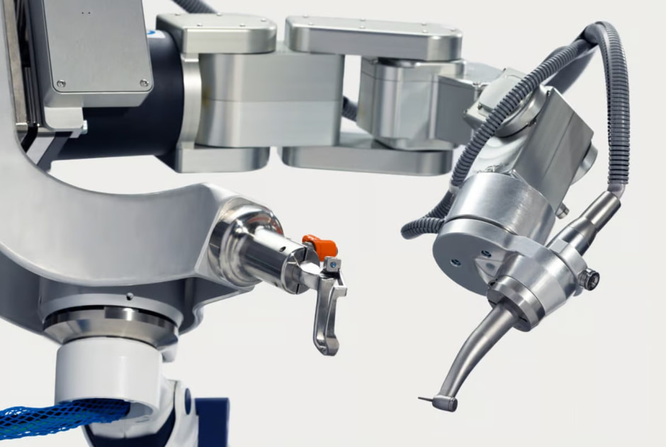 Робот стоматолог .jpg