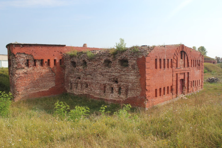 Часть Бобруйской крепости выставили на продажу — стартовая цена Br40.jpg Часть Бобруйской крепости выставили на продажу — стартовая цена Br40.jpg