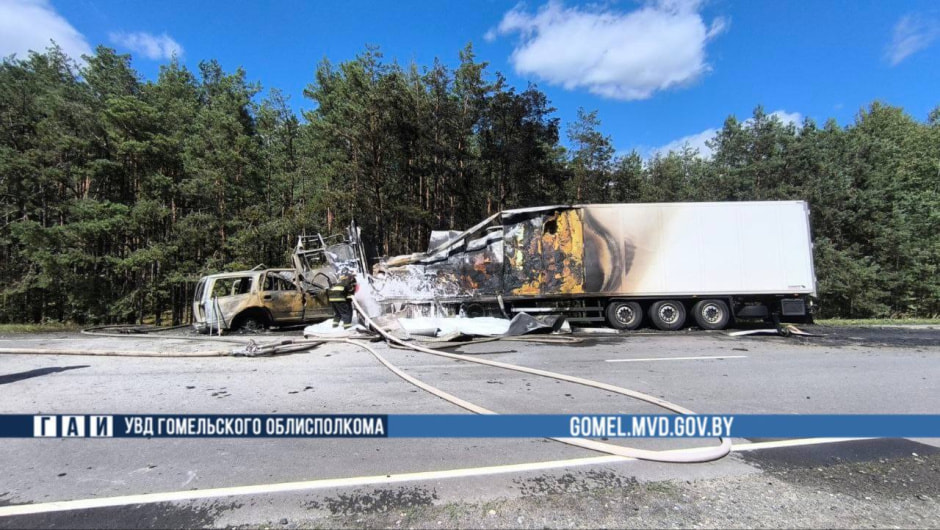 Под Житковичами Ford врезался в фуру — 22-летний водитель погиб (3).jpg