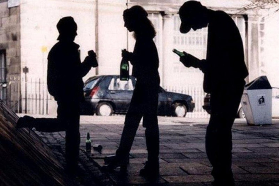 Подростки, алкоголь.jpg