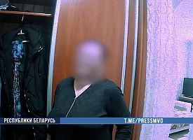 Засунула в карманы милиционеров по 200 рублей. В Слуцком районе задержали женщину, которая настойчиво давала взятку
