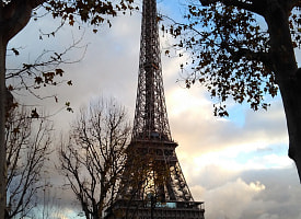 Весь Париж был против: история самого красивого “уродства” Франции и других мировых символов