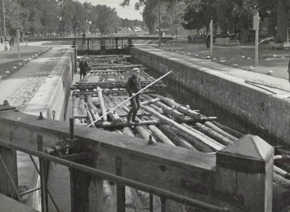 История пароходов и паровозов 3.jpg