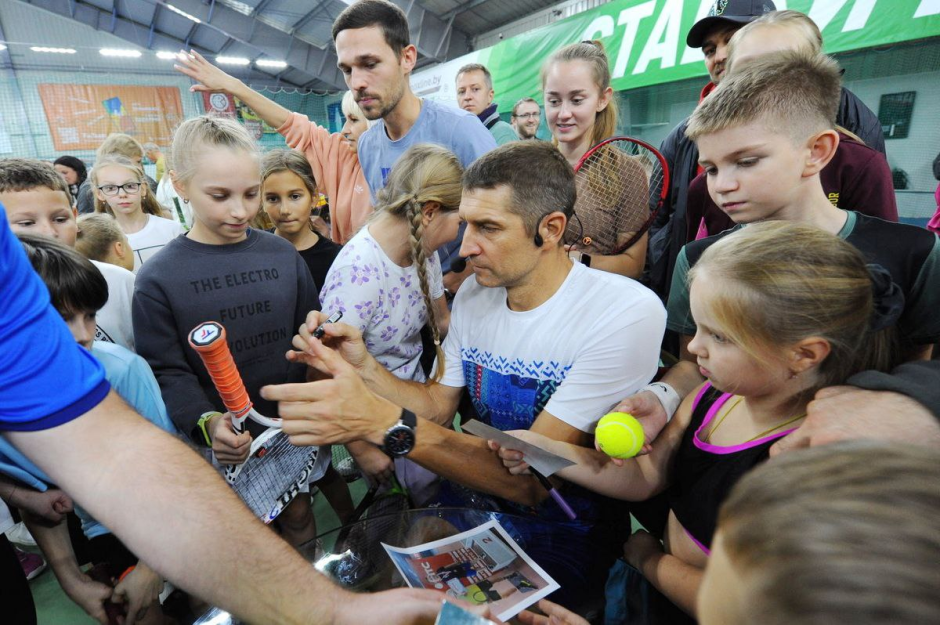 Максим Мирный 4.png