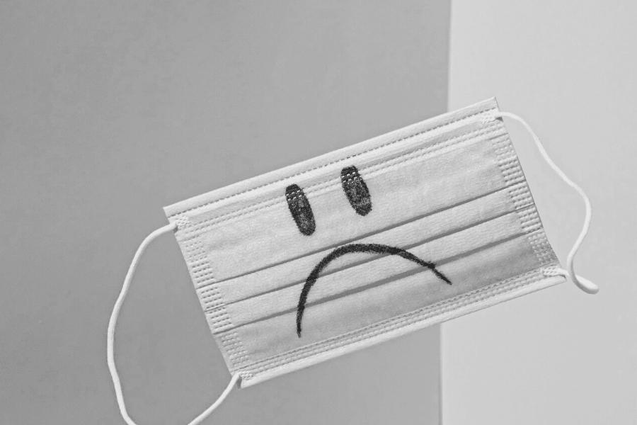 Грустная маска.png