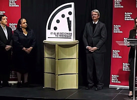 Часы Судного дня показали рекордную близость к глобальной катастрофе. Что все это значит?